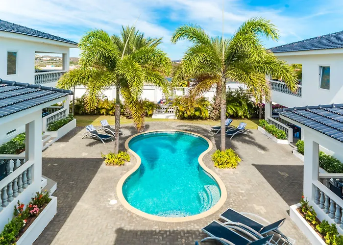  Palm Crest