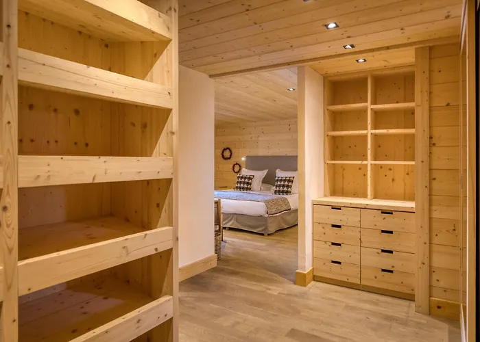 In Luxury hotels Flocons De Sel - Relais & Chateaux