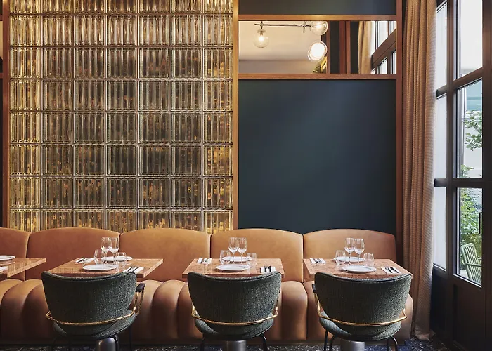 In Luxury hotels Le Ballu