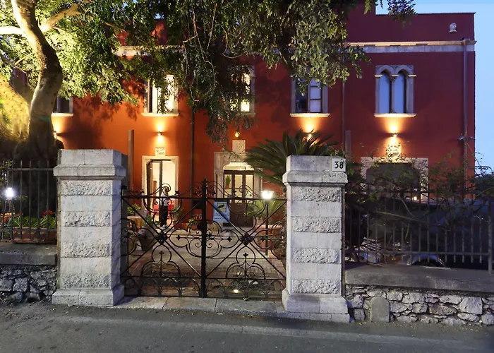 Boutique hotel only: Villa Astoria