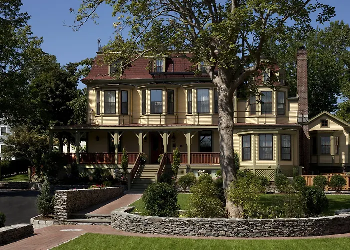 Cliffside Inn