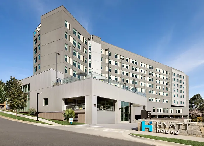 Pet Friendly hotel: Hyatt House Atlanta Perimeter Center