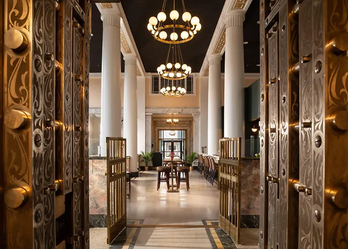 Hotel near College: The Liberty Trust