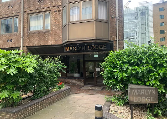Ferienvermietung: Marlyn Lodge - City Of London