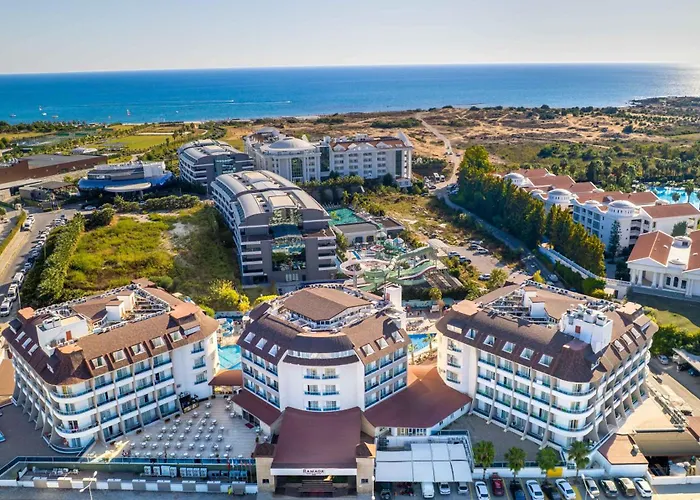 Luxushotel: Ramada Resort Side