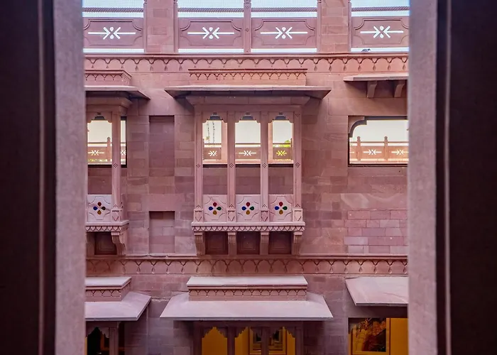 Luxury hotel only: Radisson Jodhpur