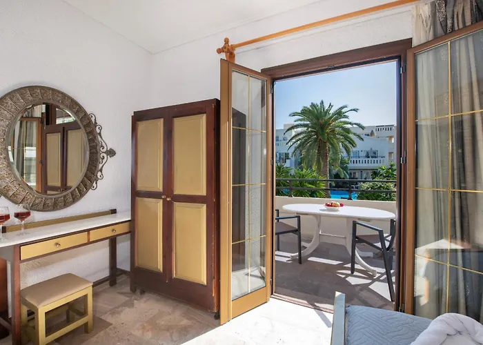 Castle Suites Hotel