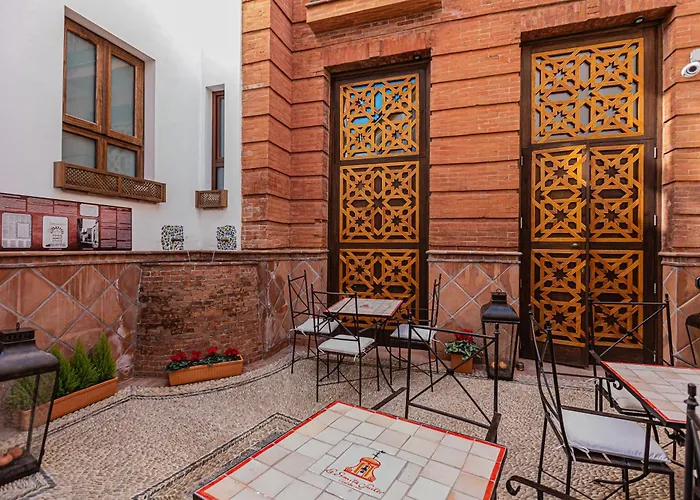 La Ermita Suites - Único Hotel Monumento de Córdoba