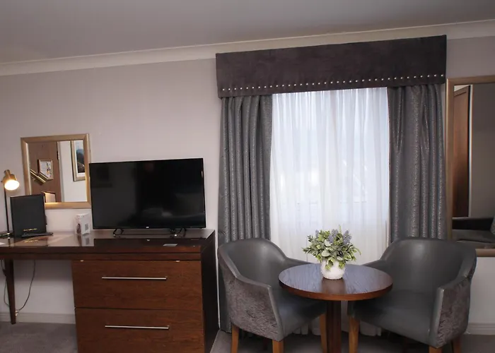 Golden Lion Hotel