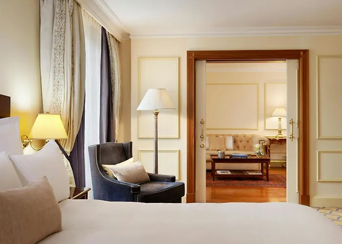 Renaissance Paris La Defense Hotel