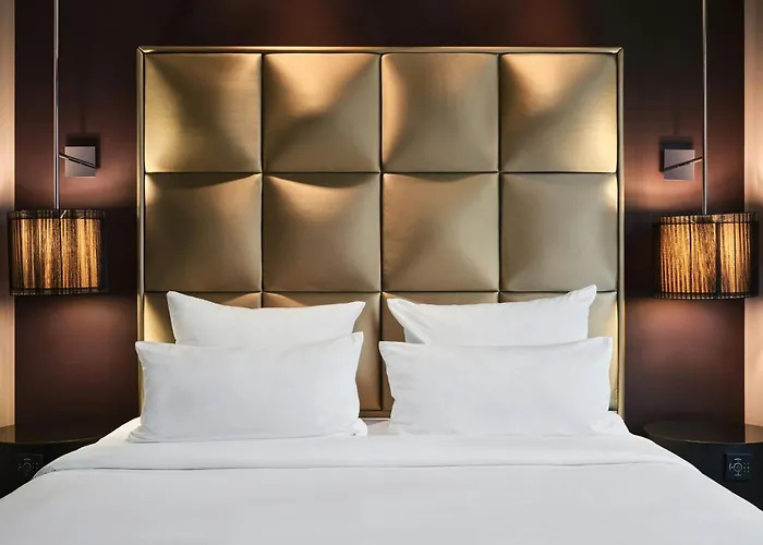 Hotel: Roomers Frankfurt Central, Autograph Collection