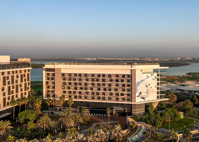 3 sterren hotel: Yas Plaza Bay By Ihg