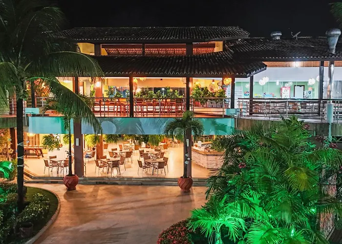 Hotel com parque aquático: Hotel Aldeia da Praia