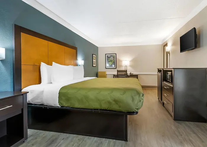 Quality Inn & Suites North Charleston - Ashley Phosphate