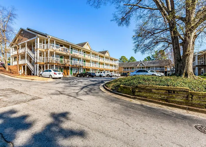 Hometowne Studios By Red Roof Atlanta Ne - Downtown Norcross