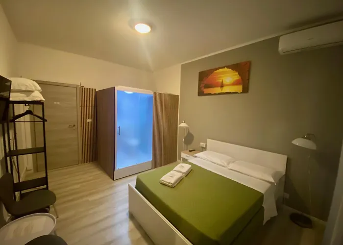 Casa de huéspedes: Guest House Pirelli Milano