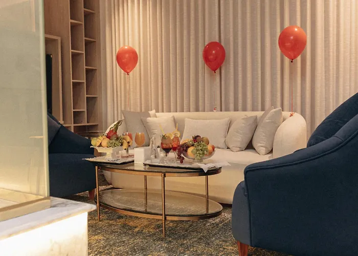 Rose Garden Hotel فندق روز جاردن
