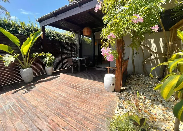 Pension Guide Casa Mar Villas