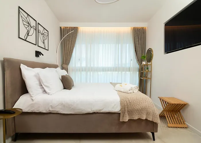 Rose Suite