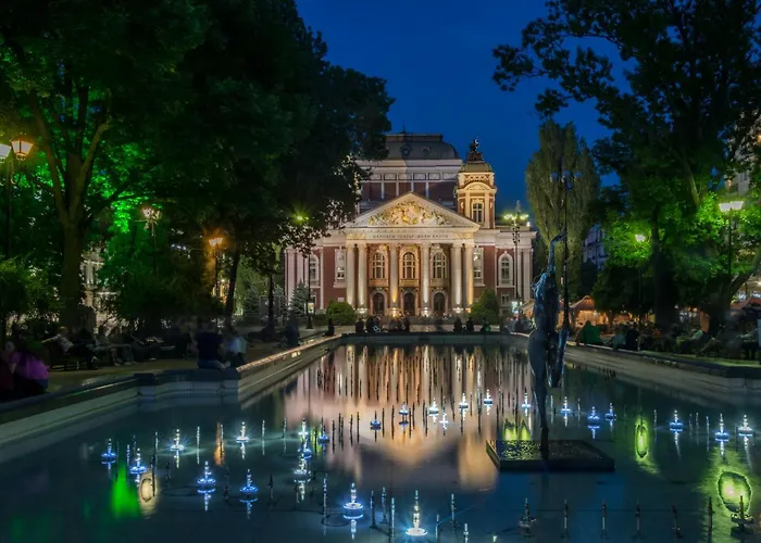 Green Cube Capsule Hostel