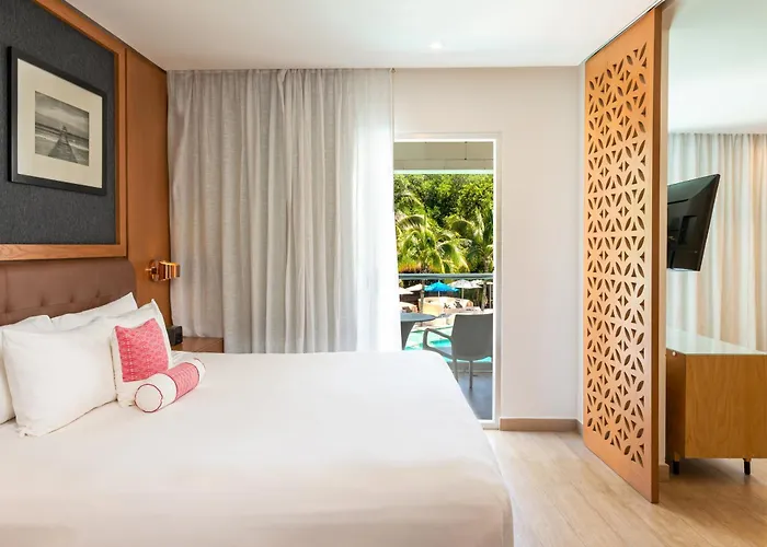Hotel com vista: The Fives Beach Hotel & Residences - All Senses Inclusive