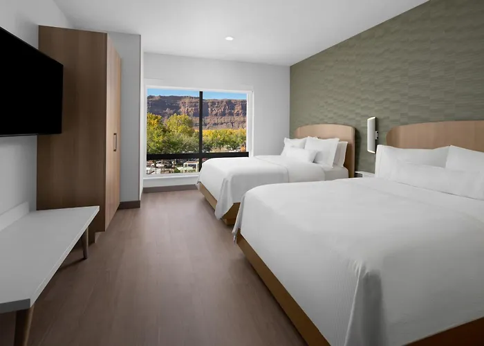 Сity center hotels Element Moab