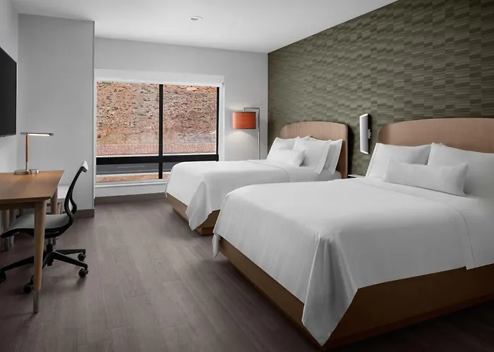 Сity center hotels Element Moab