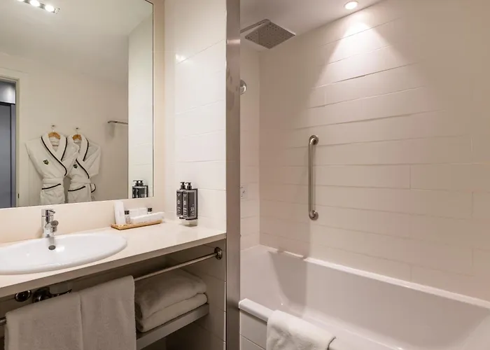 Hotel Jacuzzi: Hotel Terraverda At Emporda Golf Resort