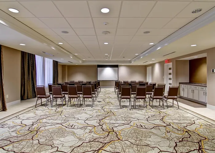 Hampton Inn And Suites - Downtown