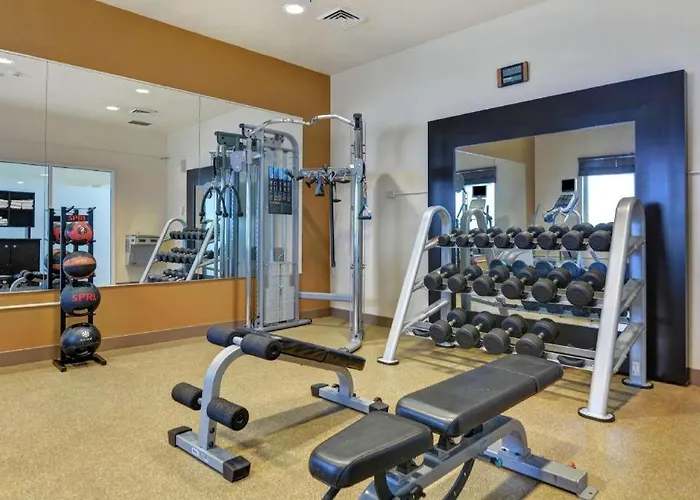 Luxury hotel only: Hilton Garden Inn Oshkosh