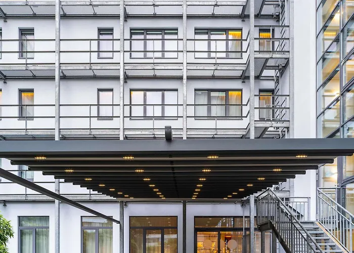  Novotel Suites Wien City Donau