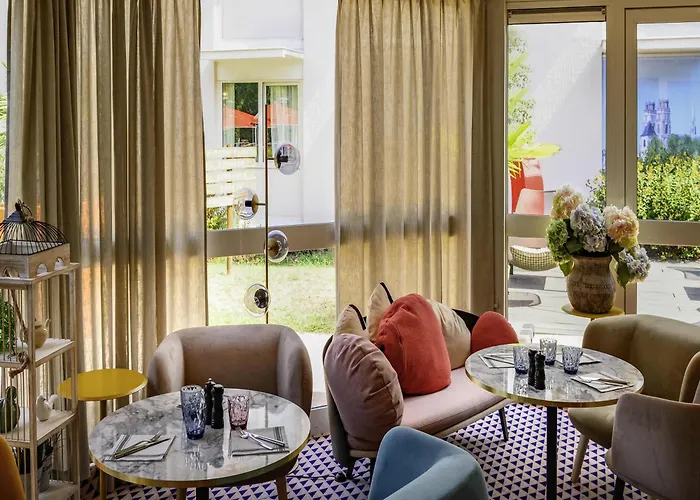 Novotel Orléans Chemins De Sologne Demeures De Campagne