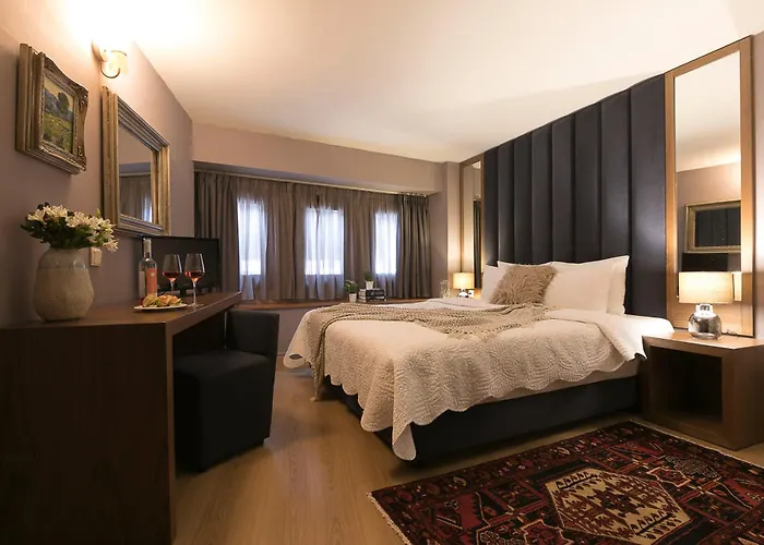 Plaza Hotel, Philian Hotels And Resorts