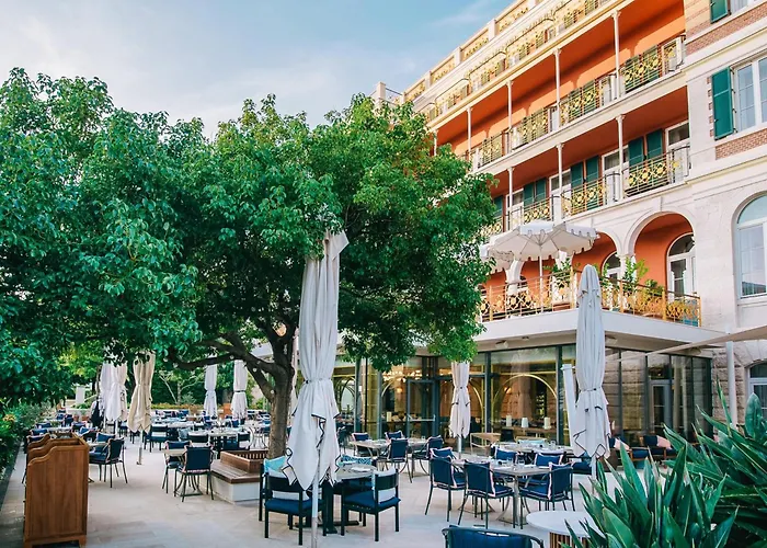Luxury hotel only: Hilton Imperial Dubrovnik