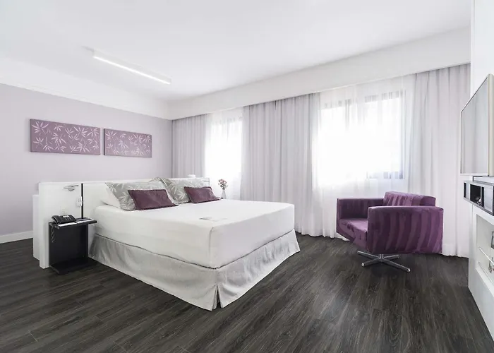 Hotel com piscina: Mercure São Paulo Ibirapuera Privilege