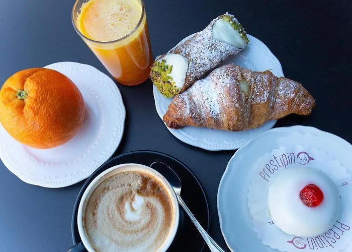  Duca Di Uzeda Bed&Breakfast Luxury&Style