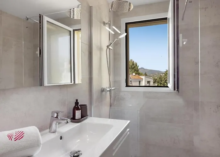 Villa con piscina: Sa casa des Padrino