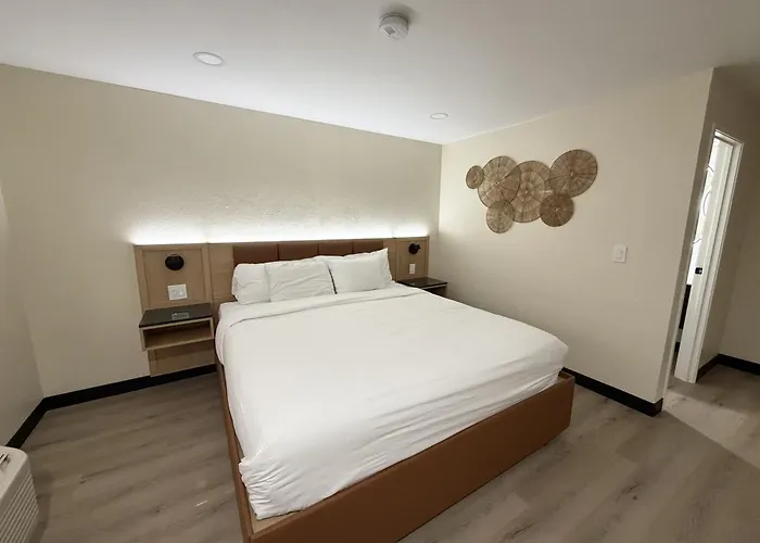 Waterpark hotel: Sunrise Inn San Diego