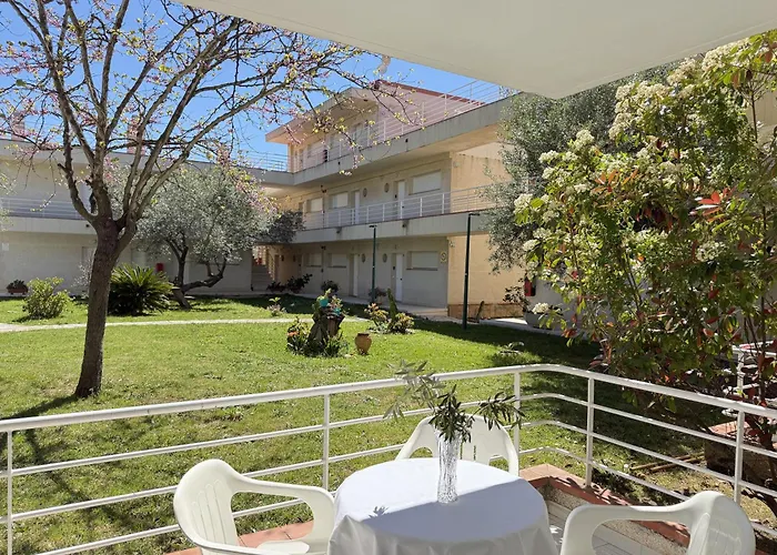 Agi Rescator Apartments