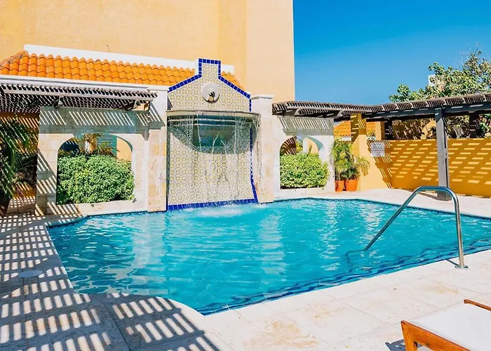 4 sterren hotel: Harbour Village Beach Club