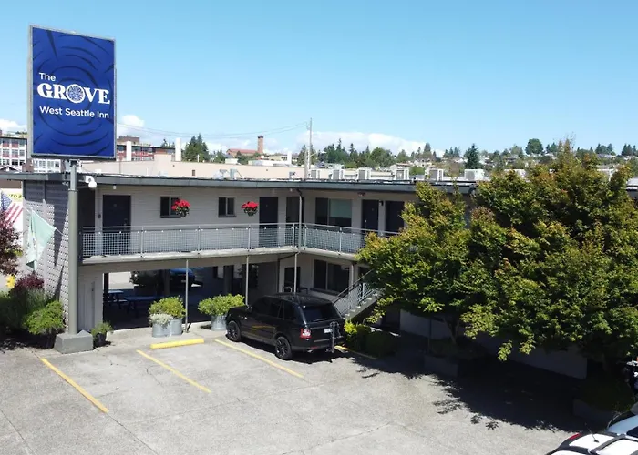 Grove West Inn
