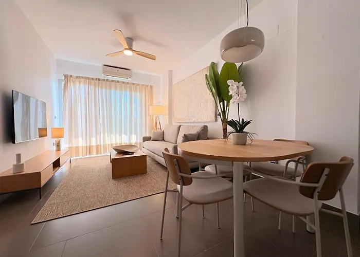 Hotel cerca del colegio: Life Apartments El Rompido