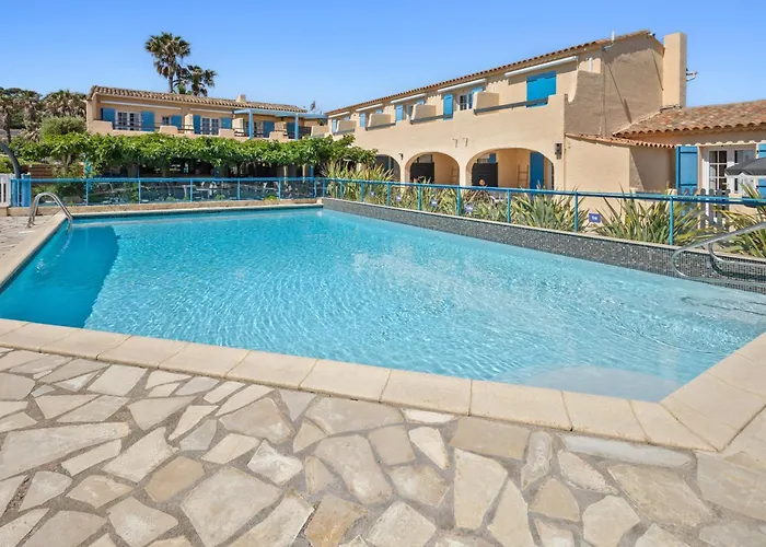 Hôtel de plage: Cit'Hotel Hostellerie de la Nartelle