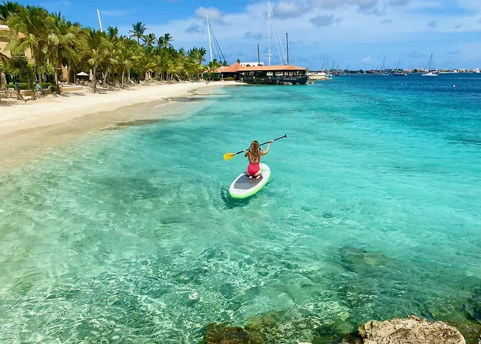 Harbour Village Beach Club