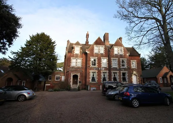 Canterbury Cottages And Apartment'S