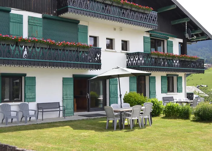 Chalet Fleur des Alpes 1