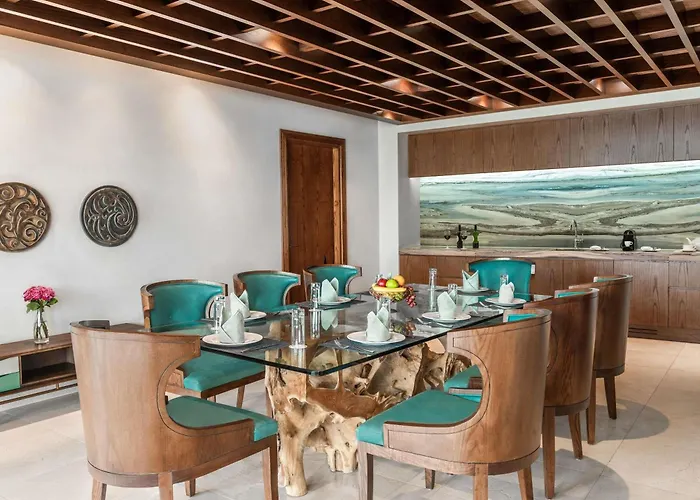 Sofitel Dubai The Palm Resort & Spa