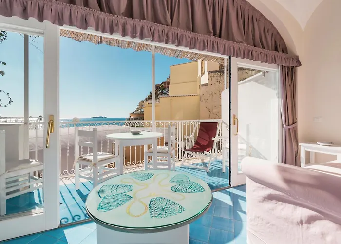 Сity center hotels Villa La Tartana
