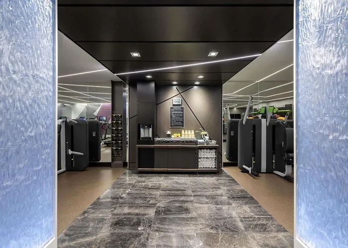 Sofitel Chicago Magnificent Mile