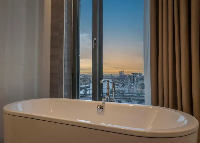 Clayton Hotel Glasgow City